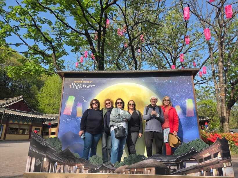 Seoul: Hwaseong Fortress, Folk Village and Starfield Library - Eating and browsing at Suwon Nammun Market