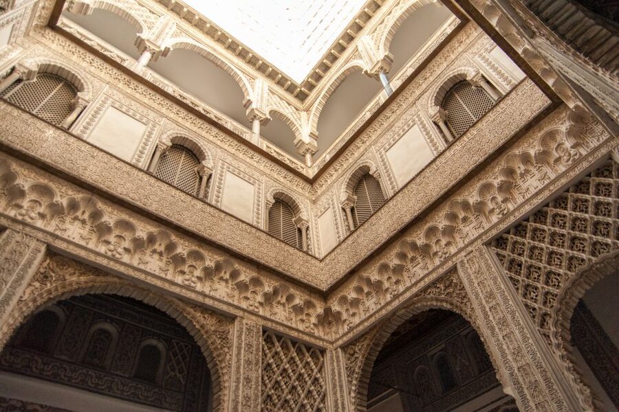 Seville: Alcázar and Cathedral Entry Ticket and Guided Tour - Who should book this experience?