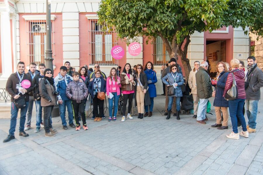 Seville: Alcázar and Cathedral Entry Ticket and Guided Tour - The gardens and the cost of a strict schedule