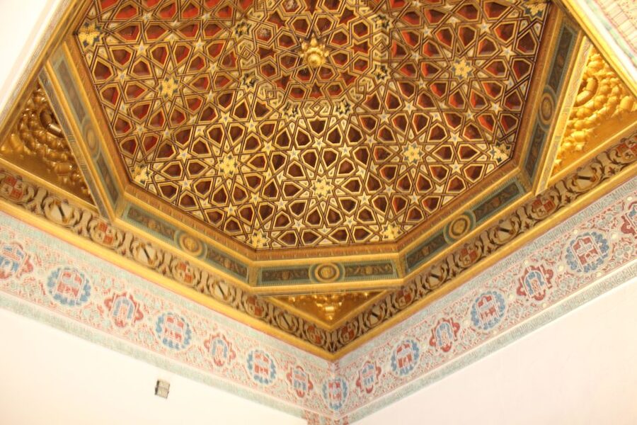 Seville: Alcazar, Cathedral, and Giralda Skip-the-Line Tour - Should You Book the Alcazar, Cathedral, and Giralda Tour?