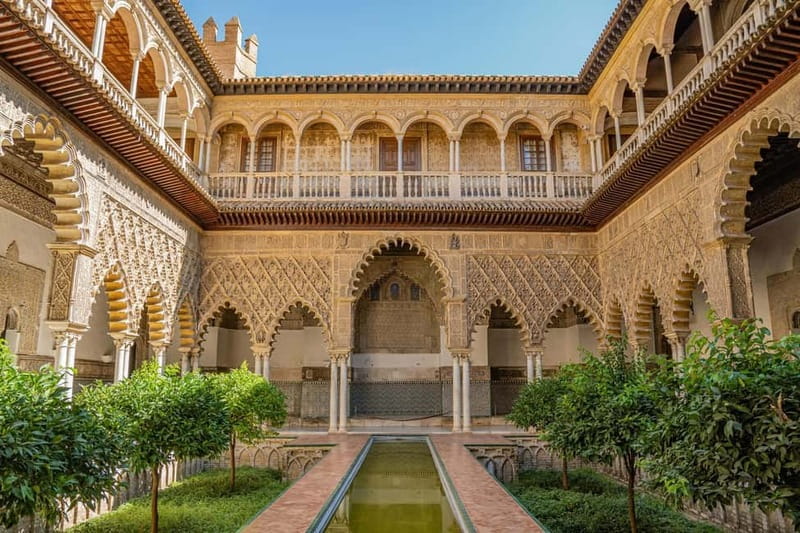 Seville: Alcázar, Cathedral, and Giralda Small-Group Tour - Timing, walking, and practical comfort