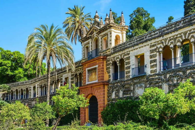 Seville: Alcázar, Cathedral, and Giralda Small-Group Tour - Should you book it?