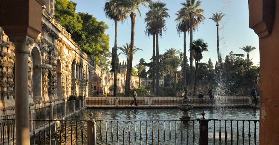 Seville: Alcazar & Cathedral Skip-the-Line Guided Tour - Who should book this tour?