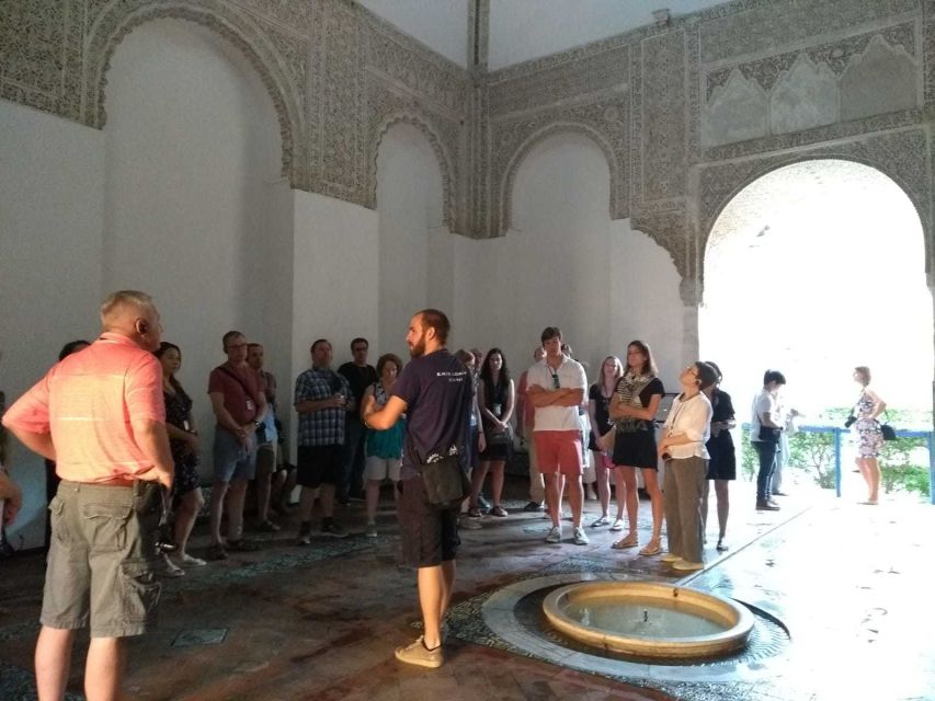 Seville: Alcázar Fast-Track Access with Guided Tour - Meeting at the Monument to the Immaculate