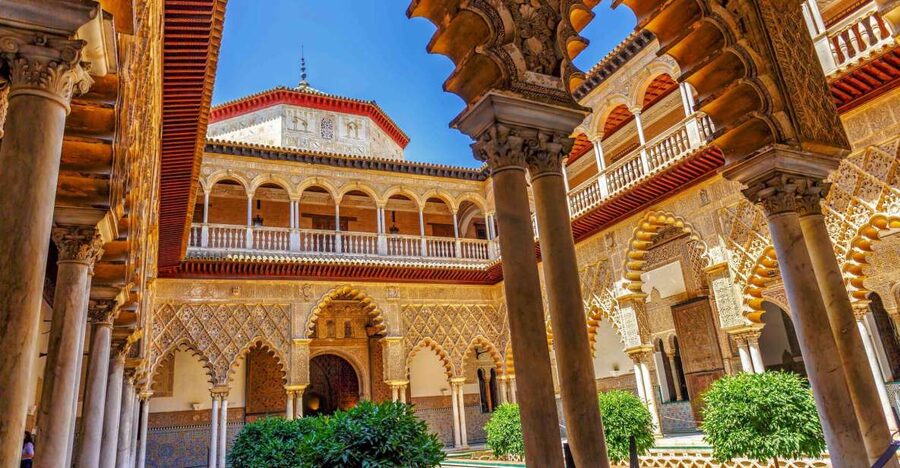Seville: Alcázar Guided Palace Tour with Priority Access - The royal rooms and changing architectural styles