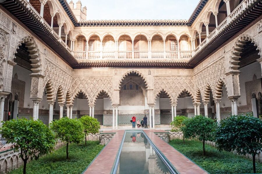 Seville: Alcázar Guided Tour - The palaces and Mudéjar detail