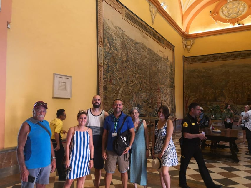 Seville: Alcazar of Seville guided tour with a Historian- - What 90 minutes really gives you