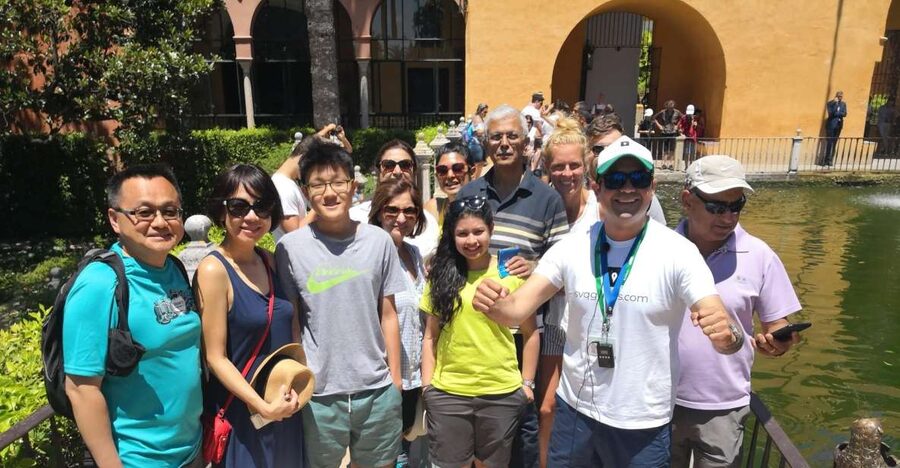 Seville: Alcazar of Seville guided tour with a Historian- - Meeting outside the monument