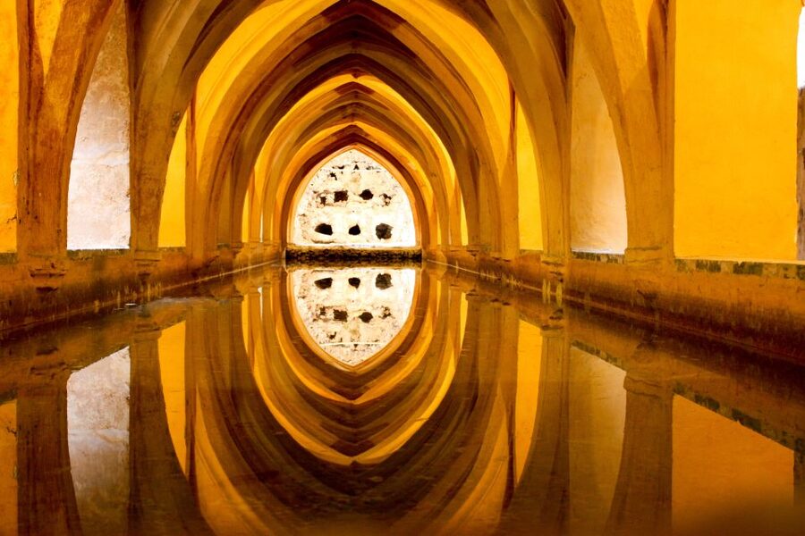 Seville: Alcazar Skip-the-Line Guided Tour with Tickets - Courtyards, water, and the senses