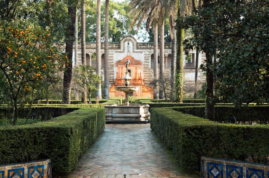 Seville: Alcazar Skip-the-Line Guided Tour with Tickets - What is not included: the royal chamber