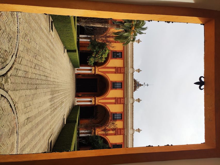 Seville: Alcázar Tour with Tickets Included - Why the Alcázar deserves your Seville morning