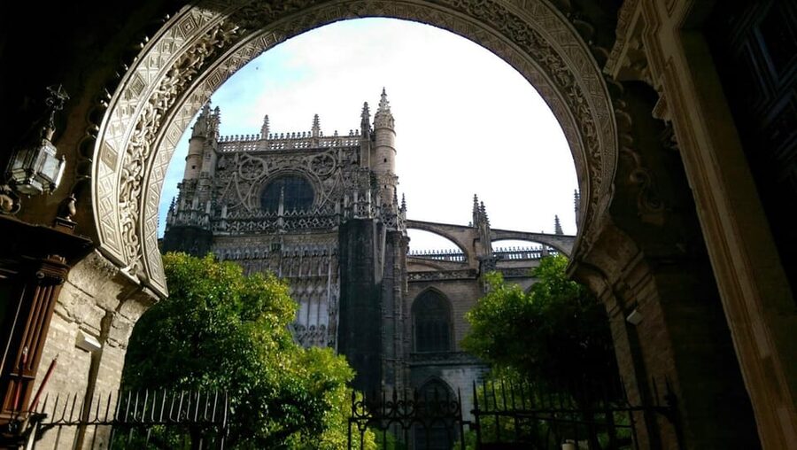 Seville: Cathedral & Alcázar Guided Tour with River Cruise - Should you book this Seville combination?