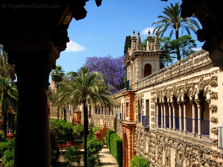 Seville: Cathedral, Giralda & Alcázar Guided Tour - Walking into the Royal Alcázar