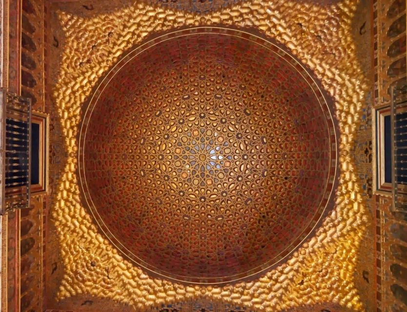 Seville: Real Alcazar Admission and Guided Tour - Seven hectares of gardens, from orchards to the English Garden