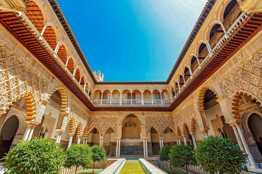 Seville: Real Alcazar Admission and Guided Tour - What the 90-minute schedule really means