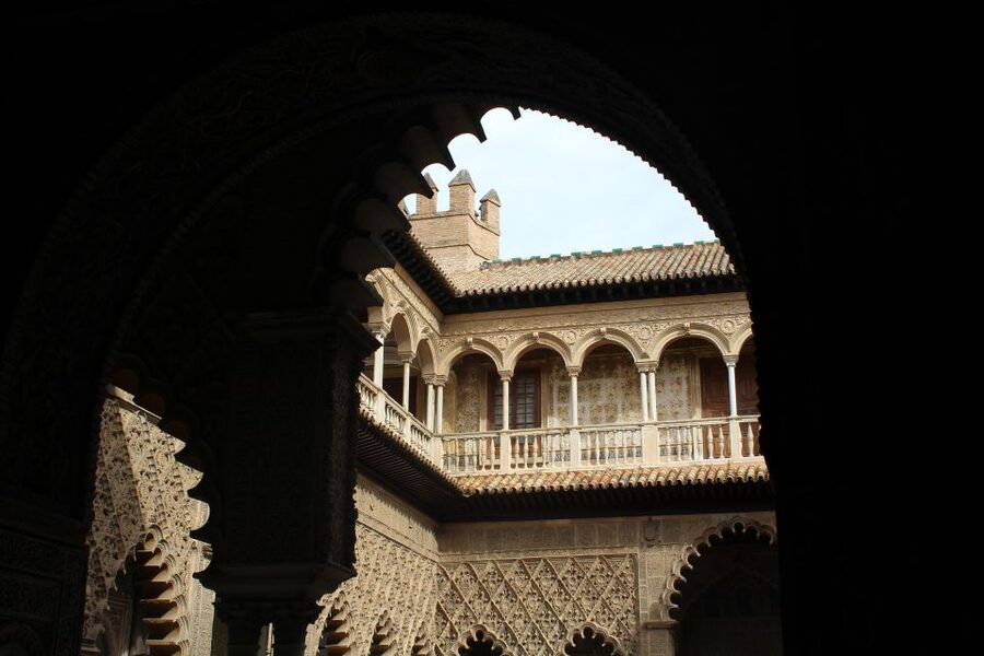 Seville: Royal Alcazar, Cathedral, and Giralda Tower Tour - Timing, walking, and practical limits