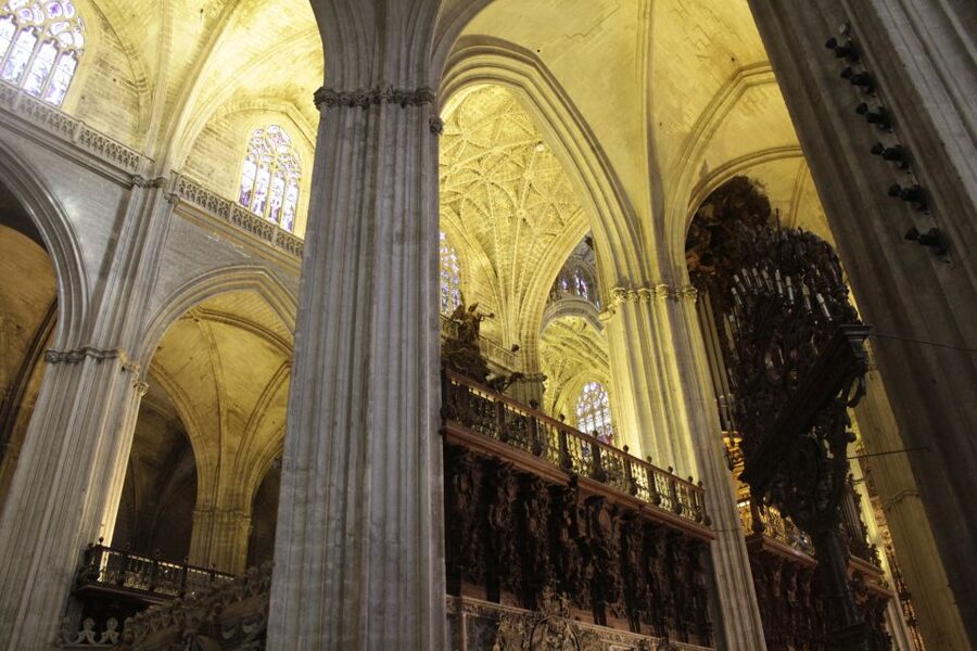 Seville: Royal Alcazar, Cathedral, and Giralda Tower Tour - Starting near the Cathedral