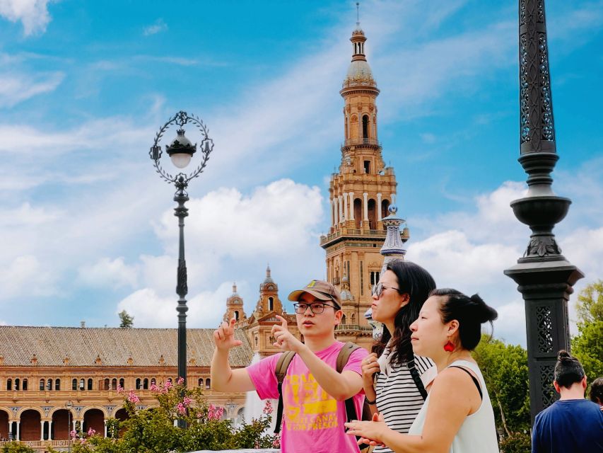 Seville: Royal Alcazar Guided Tour - How the guide affects the experience