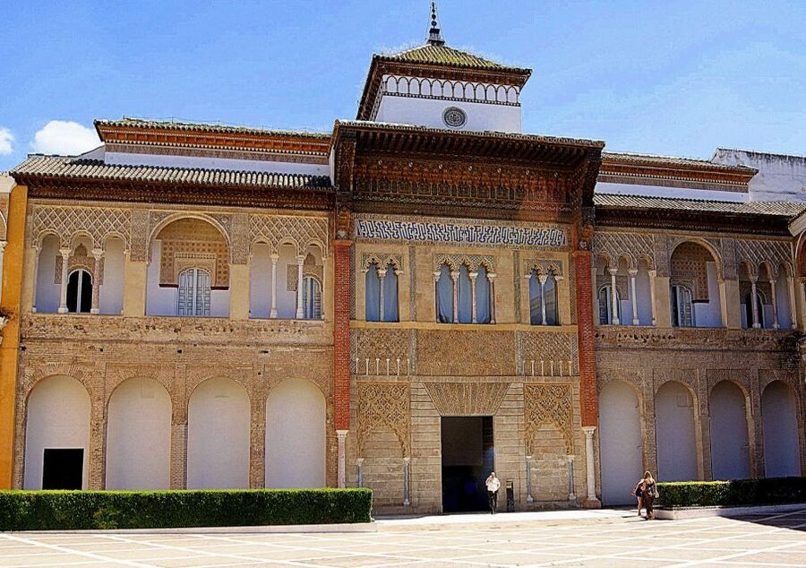 Seville: Small-Group Alcázar Guided Tour & Entry Ticket - Seville’s Atlantic story in the House of Trade