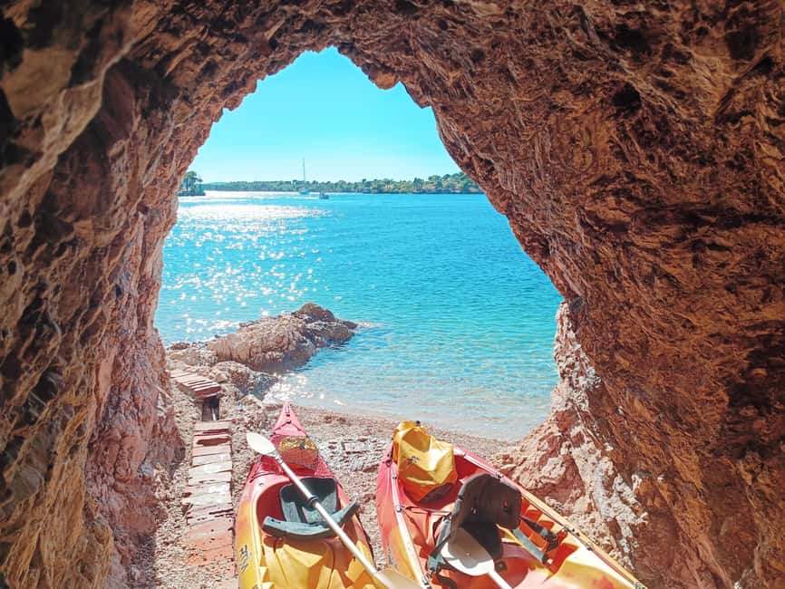 Šibenik: Sea Kayaking Tour to St. Nicholas Fortress - Paddling through the Hitler’s Eyes tunnel