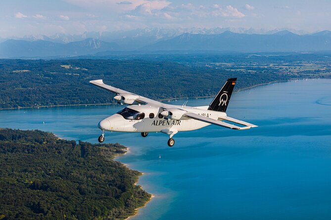 Sightseeing flight Zugspitze Neuschwanstein Castle Alps Munich Augsburg - From Augsburg to Munich’s great landmarks