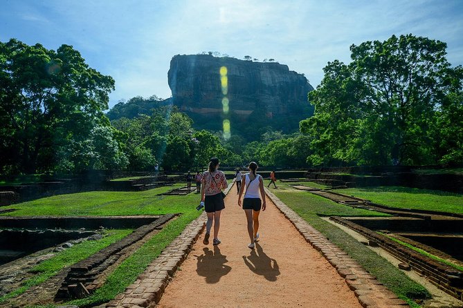 Sigiriya Rock and Dambulla Cave All Inclusive Private Day Trip - Sigiriya makes the early alarm worthwhile