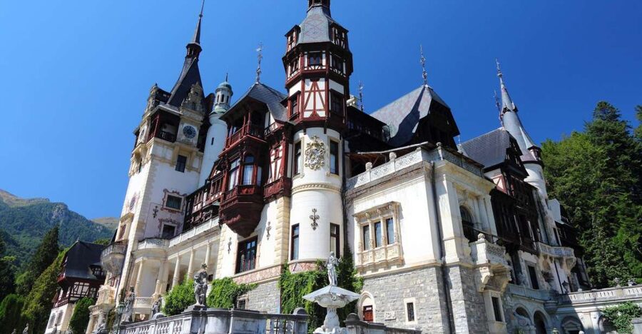 Sinaia: Peleș Castle Tour with An Expert Guide - Why Peleș Castle deserves a place in your Sinaia plans