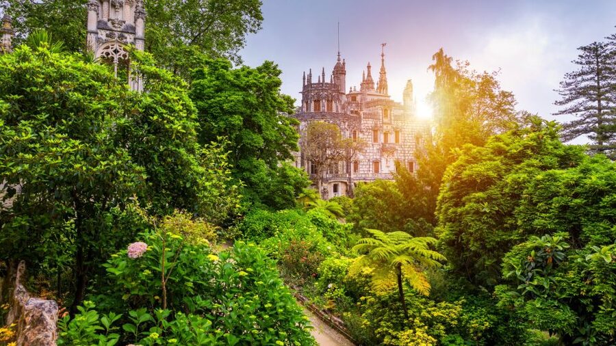 Sintra: Castle of the Moors & Quinta Entry with Audio Guides - Quinta da Regaleira and the Initiation Well
