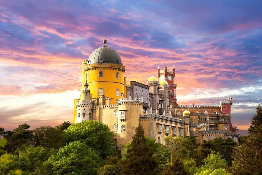 Sintra:Pena Palace,Moorish Castle & Q-Regaleira Private Tour - Why this Sintra day works so well