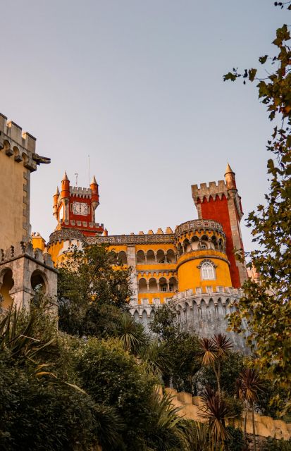 Sintra: Pena Palace, Moorish Castle, Regaleira, & Monserrate - The coast adds a second kind of scenery