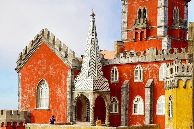 Sintra Private Tour with Tickets: Pena Palace & Moorish Castle - A short taste of Sintra village