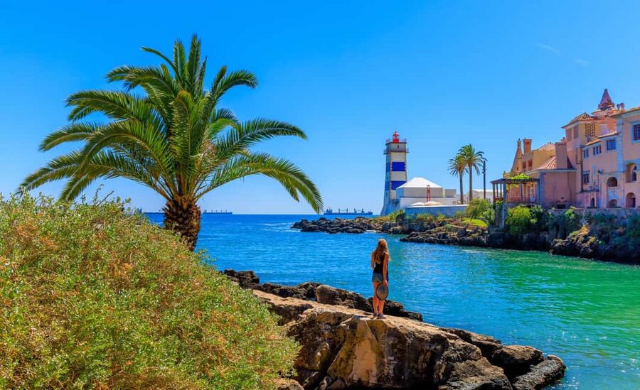Sintra Small Group: Pena Palace, Moorish Castle & Cascais - Cascais: two hours by the marina