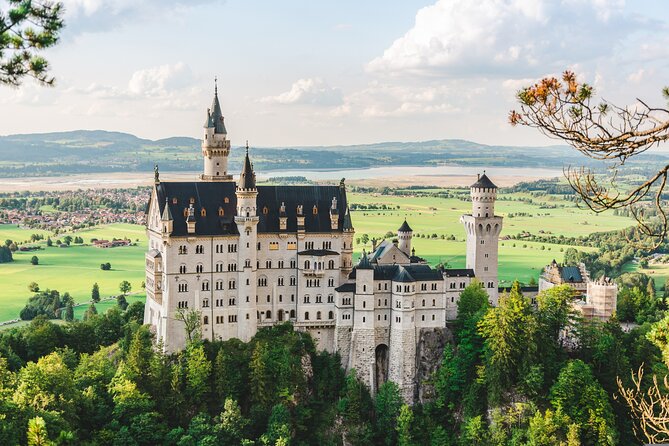 Skip The Line Neuschwanstein Castle Tour from Hohenschwangau - Key points to know before you book