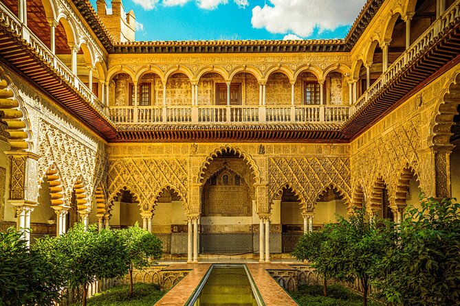 Skip the Line Seville Alcázar, Cathedral & Giralda Guided Tour - Starting at the Puerta del León