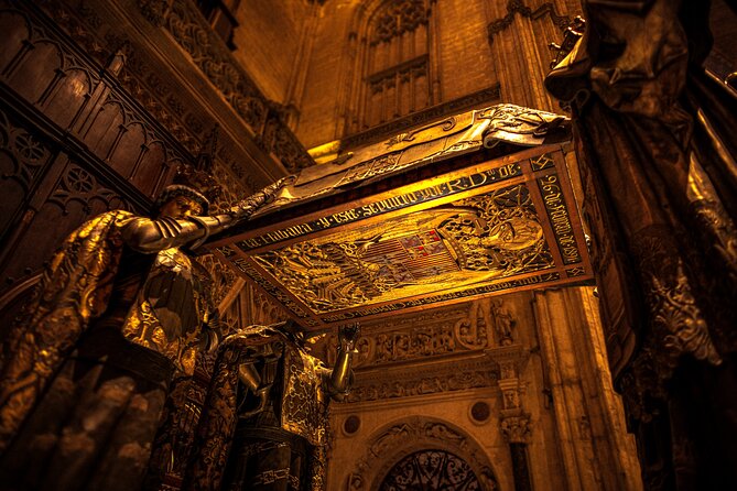 Skip the Line Seville Alcázar, Cathedral & Giralda Guided Tour - Inside the Royal Alcázar: tiles, arches, and royal rooms