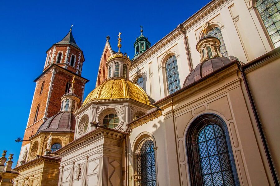 Skip-the-Line Wawel Castle Chambers Private Tour - Should you book the Skip-the-Line Wawel Castle Chambers Private Tour?