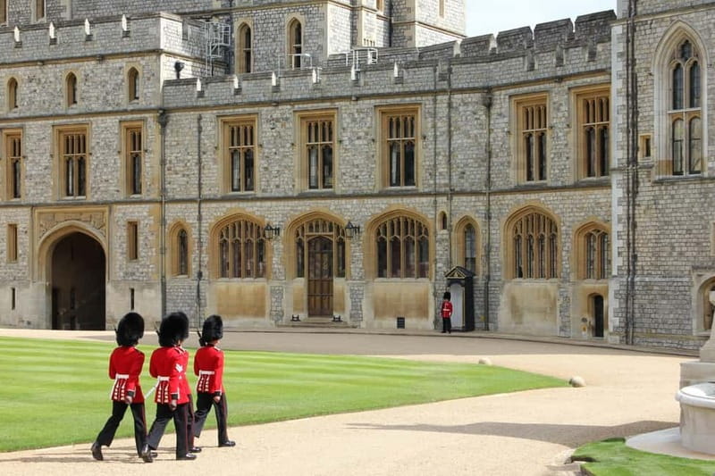 Skip-the-line Windsor Castle Day Trip from London with Guide - What the $566 price means