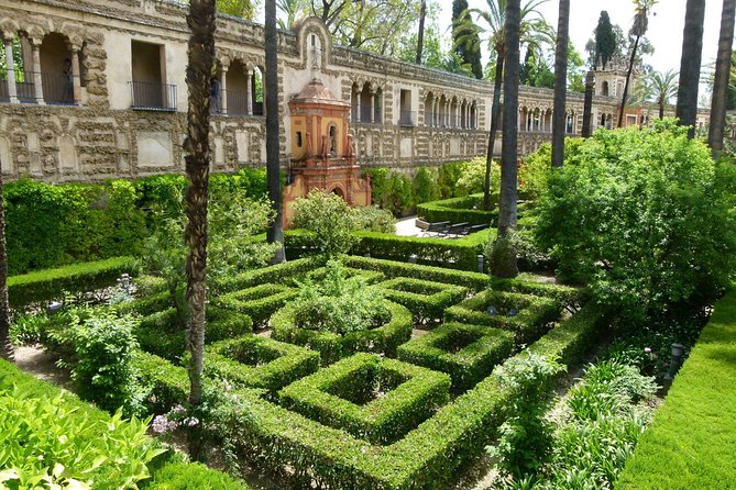 Small-Group Alcazar of Seville Guided Tour with entry ticket - The Admiral’s Room and Seville’s Atlantic Story