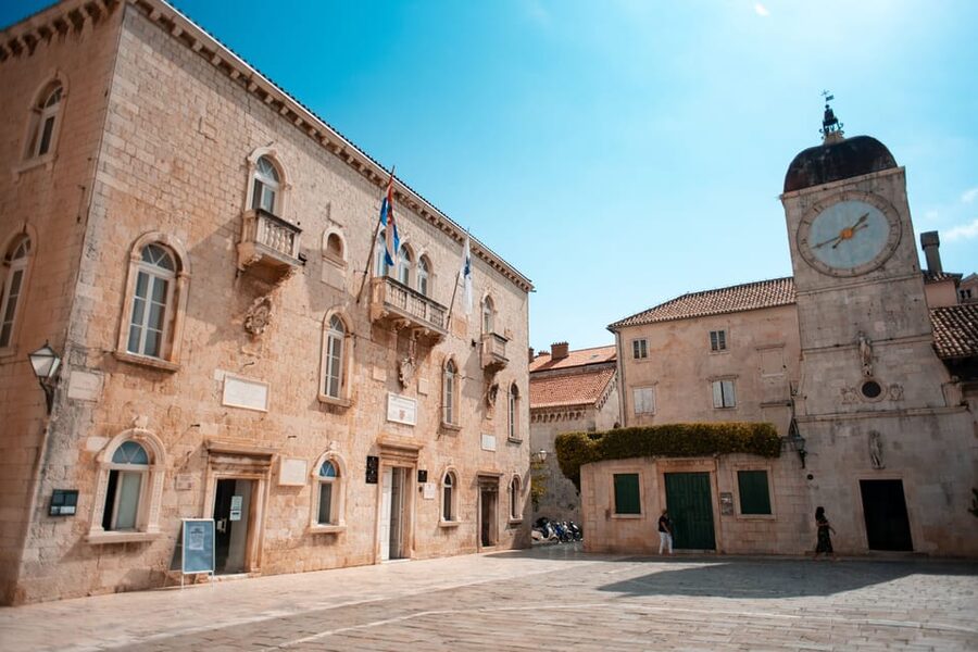 Split: Private tour to Salona, Vitturi castle and Trogir - Kaštela and Vitturi Castle: a slower look at local life