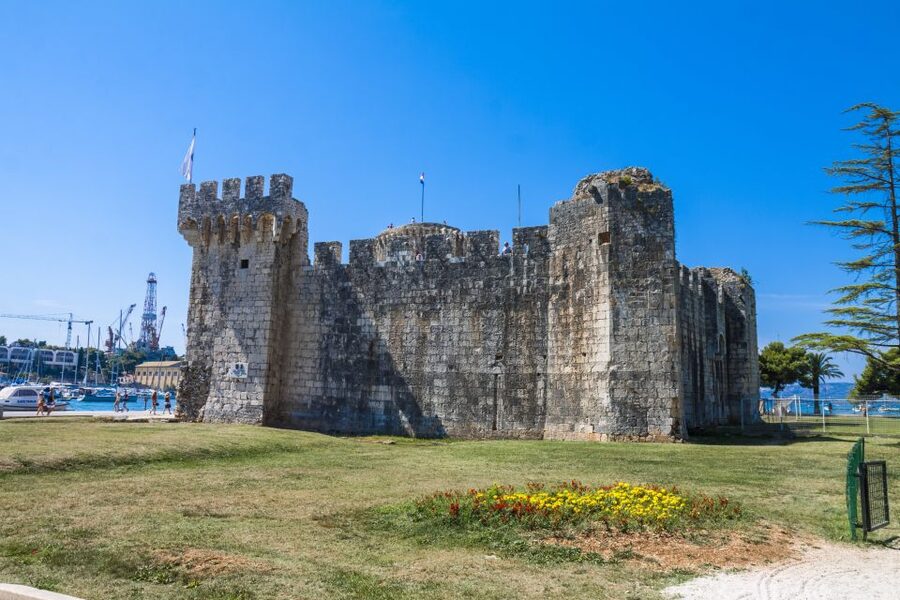Split, Trogir and Klis Fortress: Private Tour from Dubrovnik - A very long day from Dubrovnik to central Dalmatia