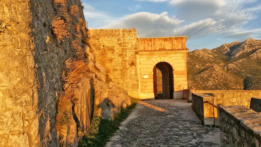 Split, Trogir and Klis Fortress: Private Tour from Dubrovnik - Split and Diocletian’s Palace in two focused hours