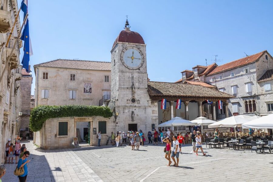 Split, Trogir and Klis Fortress: Private Tour from Dubrovnik - What the private format really adds