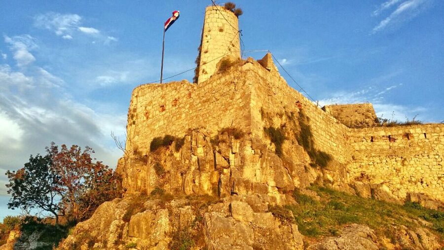 Split, Trogir and Klis Fortress: Private Tour from Dubrovnik - Final verdict: book for range, comfort, and the sunset