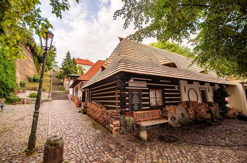 St Vitus Cathedral & Hidden Gems of Prague Castle - Golden Lane and life against the castle walls