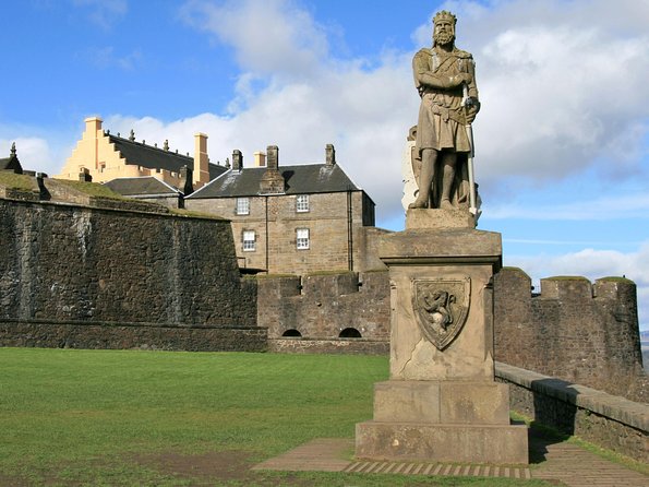 Stirling Castle and Whisky Very Small Group Tour from Edinburgh - From Linlithgow ruins to the Trossachs