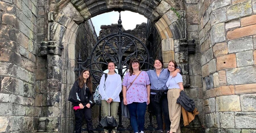 Stirling: Private Old Town & Castle Walking Tour - Reaching Stirling Castle Esplanade