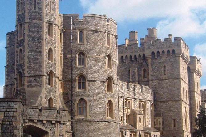 Stonehenge, Windsor Castle and Bath Full Day Guided Tour - Bath: Roman engineering and a city worth more time