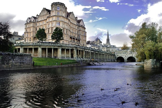 Stonehenge, Windsor Castle and Bath with Pub Lunch in Lacock - Bath from Royal Crescent to the Roman Baths