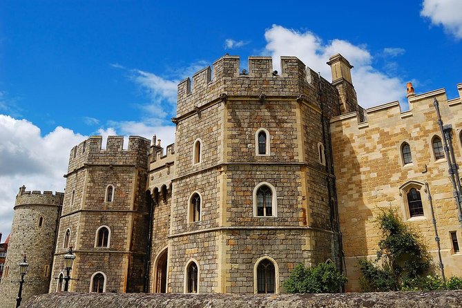 Stonehenge, Windsor Castle and Bath with Pub Lunch in Lacock - Is the $123.49 price good value?