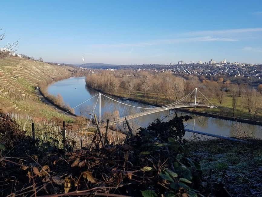 Stuttgart: 4-Castle Winter Hike with Costume Tour - Lake Max-Eyth gives Stuttgart a quieter side